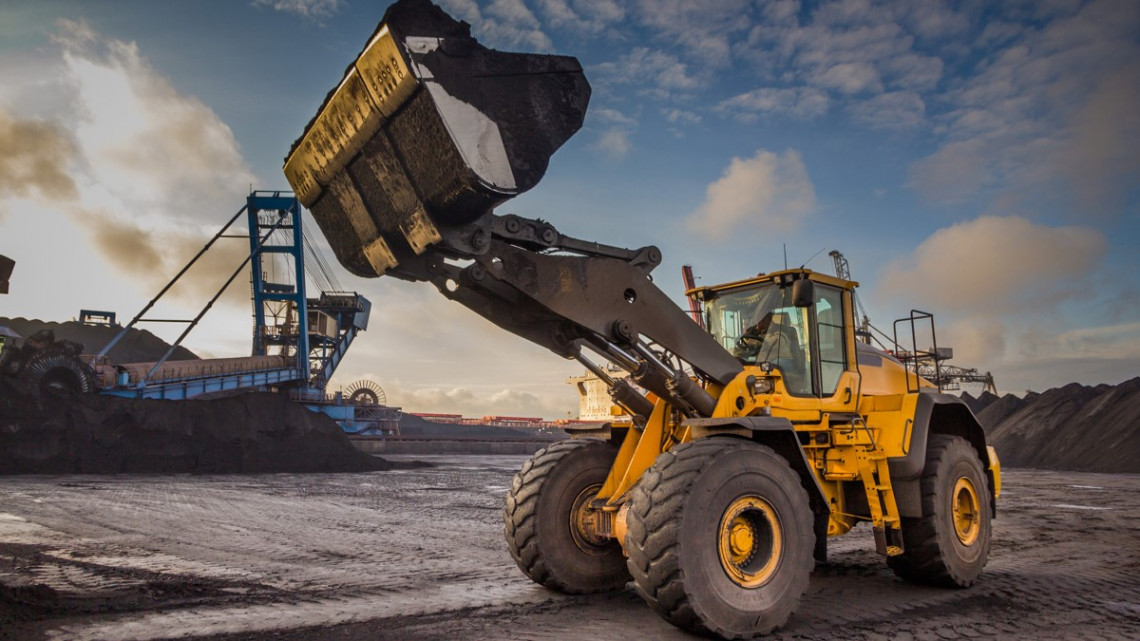 bucket loader